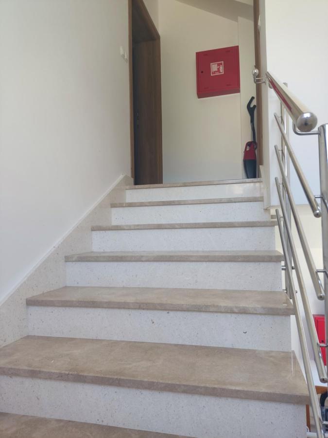 Sunny Attic Apartment With Balcony & Modern City Apartment With Outdoor Area, No Balcony Trogir Exterior foto